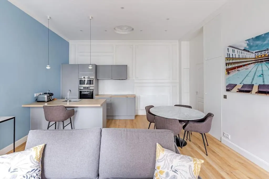 Newly Renovated Apt Near La Madeleine Paris
