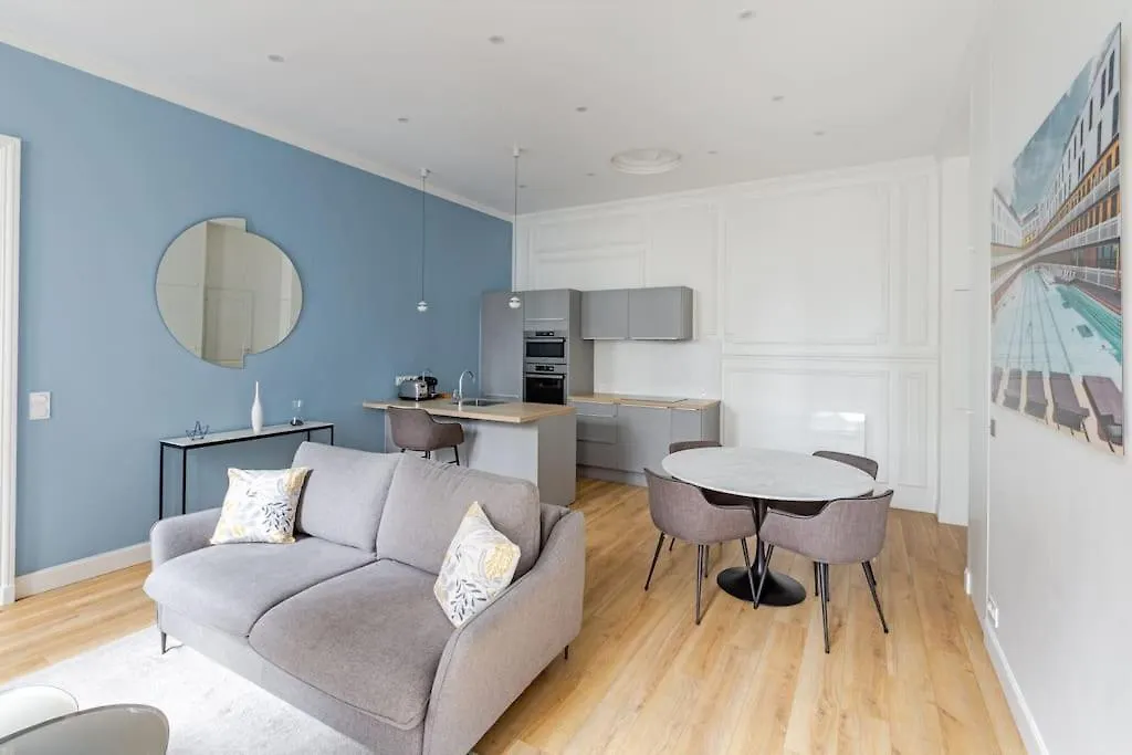 Newly Renovated Apt Near La Madeleine Paris Apartment