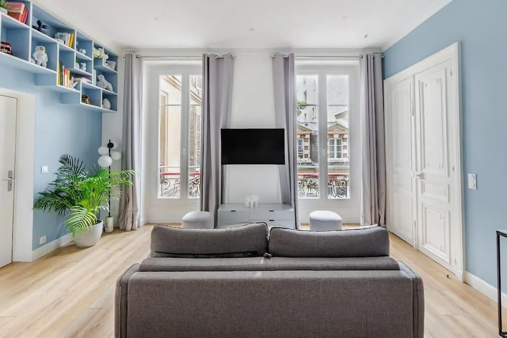 Apartment Newly Renovated Apt Near La Madeleine Paris